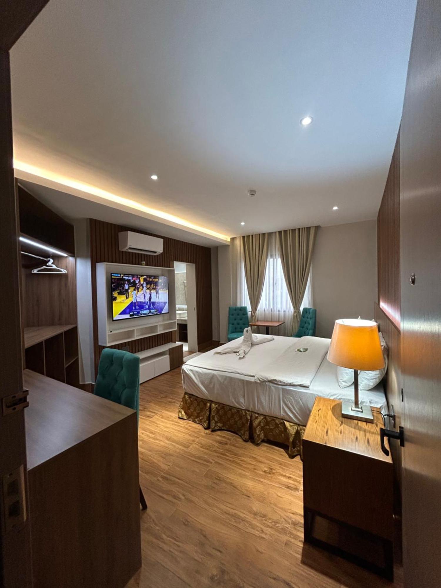Dm Residente Hotel Inns & Villas Angeles Kültér fotó